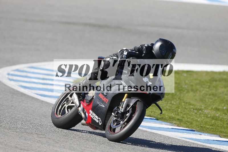 /02 28.-31.01.2025 Moto Center Thun Jerez/gruen-green/81